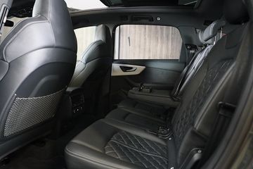 Voertuigafbeelding 37