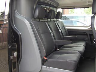 Voertuigafbeelding 13