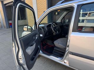 Voertuigafbeelding 2