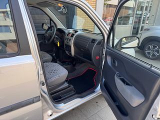 Voertuigafbeelding 9