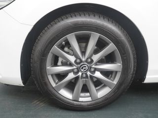 Voertuigafbeelding 9