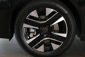 Voertuigafbeelding 9