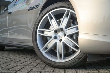 Voertuigafbeelding 23