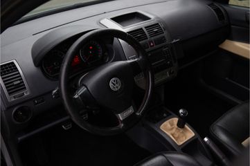 Voertuigafbeelding 8