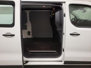 Voertuigafbeelding 6