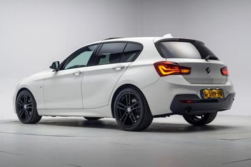 Voertuigafbeelding 2