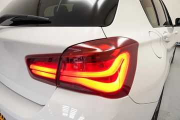 Voertuigafbeelding 35