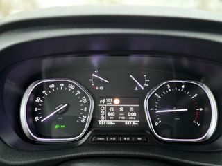 Voertuigafbeelding 28