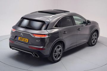 Voertuigafbeelding 12