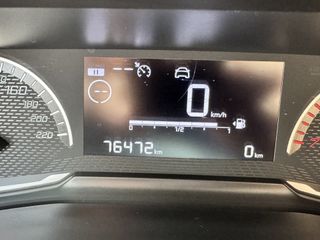 Voertuigafbeelding 12