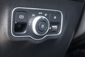 Voertuigafbeelding 32