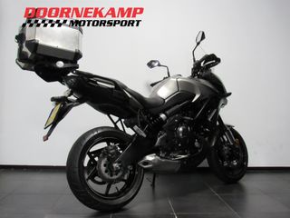 Voertuigafbeelding 5