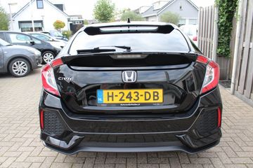 Voertuigafbeelding 4