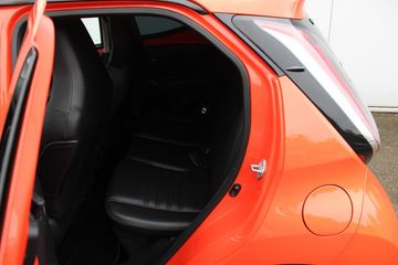 Voertuigafbeelding 9