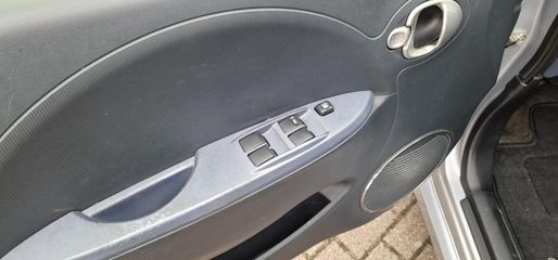 Voertuigafbeelding 12