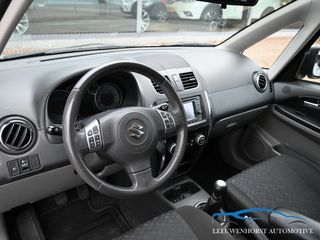 Voertuigafbeelding 8