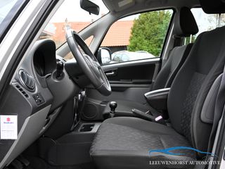 Voertuigafbeelding 9