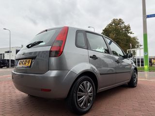 Voertuigafbeelding 3