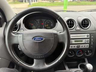 Voertuigafbeelding 9