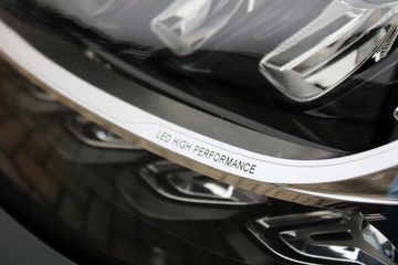 Voertuigafbeelding 6