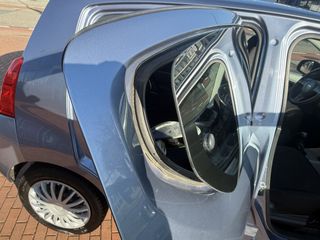 Voertuigafbeelding 51