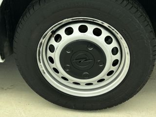 Voertuigafbeelding 28