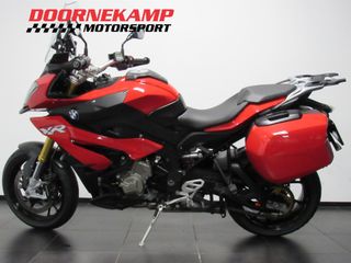 Voertuigafbeelding 3