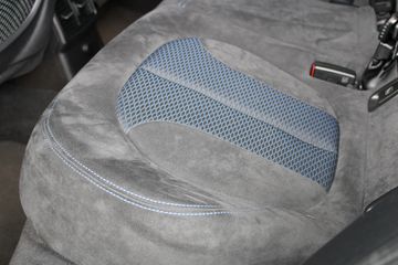 Voertuigafbeelding 13