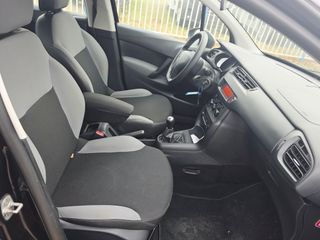 Voertuigafbeelding 10