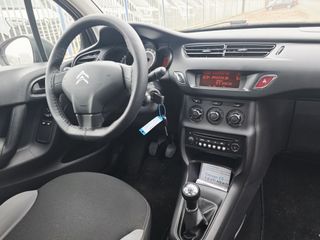 Voertuigafbeelding 11