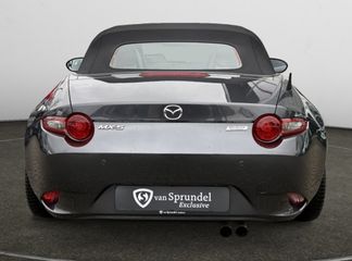 Voertuigafbeelding 3