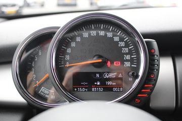 Voertuigafbeelding 24