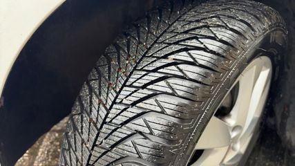 Voertuigafbeelding 8