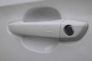 Voertuigafbeelding 17