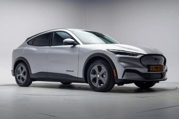 Voertuigafbeelding 38