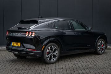 Voertuigafbeelding 1