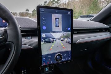 Voertuigafbeelding 15