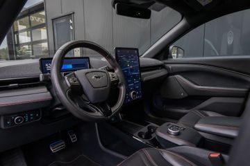 Voertuigafbeelding 9