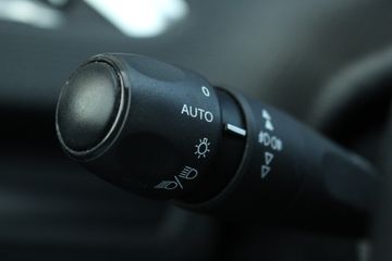 Voertuigafbeelding 12