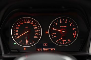 Voertuigafbeelding 16