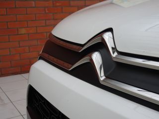 Voertuigafbeelding 33