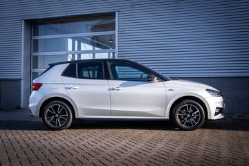 Voertuigafbeelding 12