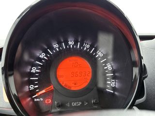 Voertuigafbeelding 12