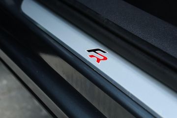 Voertuigafbeelding 37