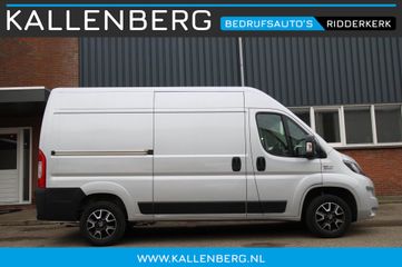 Voertuigafbeelding 4