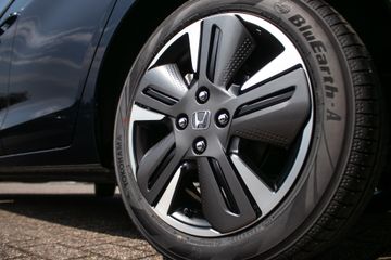 Voertuigafbeelding 14