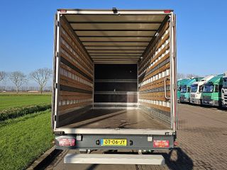 Voertuigafbeelding 12