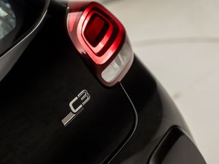 Voertuigafbeelding 22