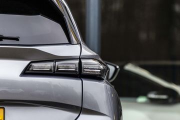 Voertuigafbeelding 6