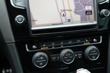 Voertuigafbeelding 16